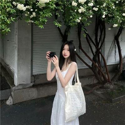 小镇幽浮